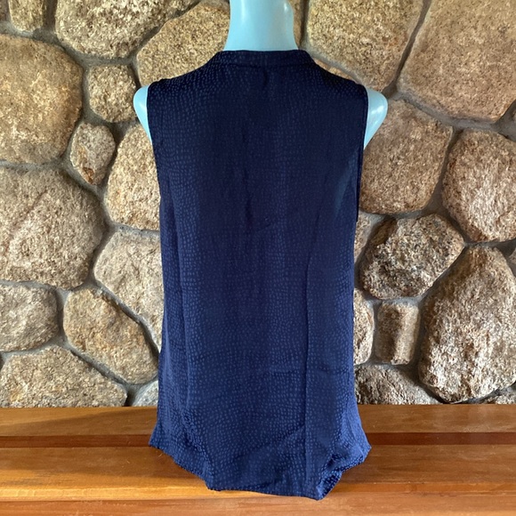 Silky blue top - Picture 4 of 4